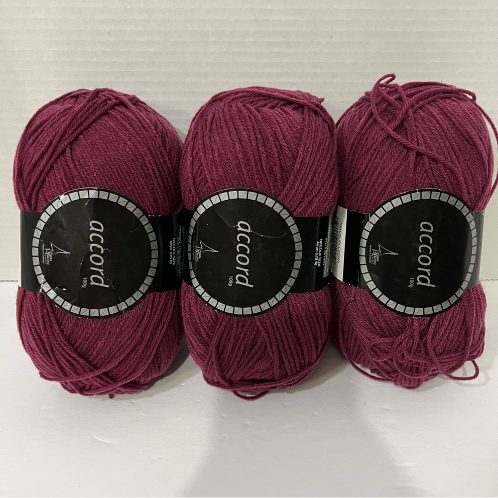 Lot Of 3 Skeins Of Sierra Pacific Accord Yarn Color Sal #200